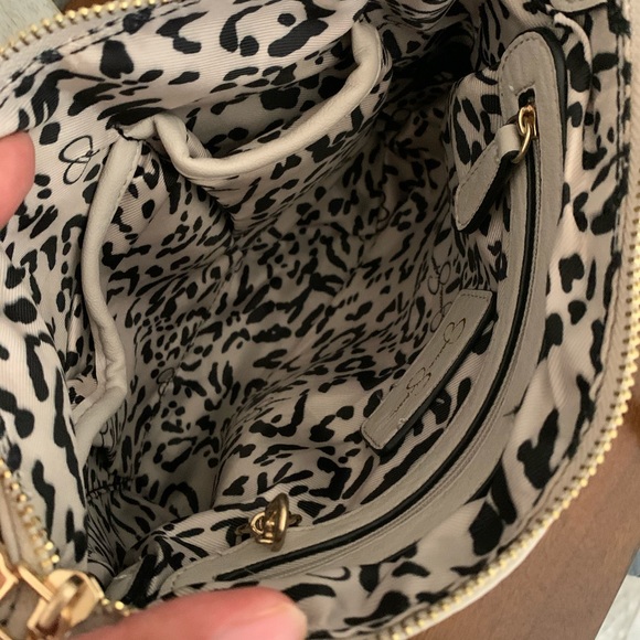 New Jessica Simpson crossbody 🥰 - Picture 3 of 6